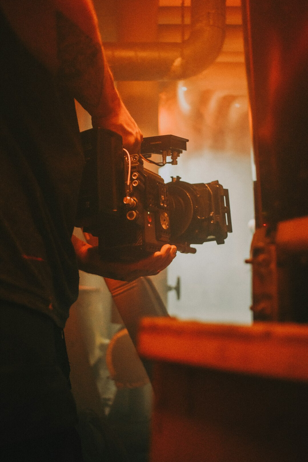 behind the scenes tv set